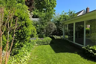 135 Cornell St, Cranston, RI 02920 - Photo 29