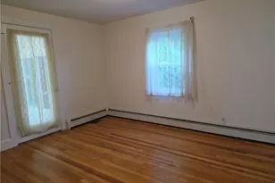 135 Cornell St, Cranston, RI 02920 - Photo 11