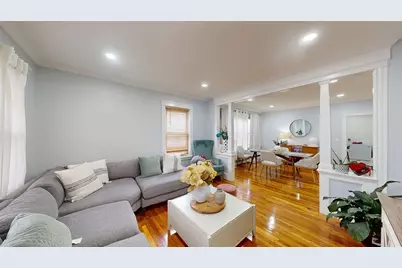 64 Yorkshire Street, Providence, RI 02908 - Photo 5