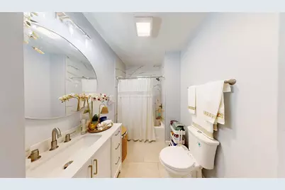 64 Yorkshire Street, Providence, RI 02908 - Photo 19