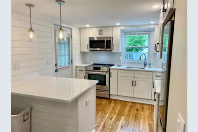 5 Simmons Street #2, Newport, RI 02840 - Photo 3