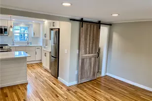 5 Simmons St, Newport, RI 02840 - Photo 13