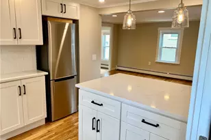 5 Simmons St, Newport, RI 02840 - Photo 5