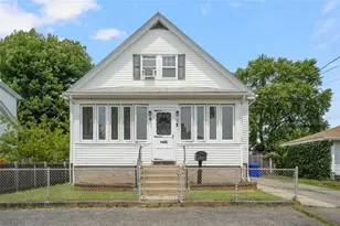 52 Dover St, Pawtucket, RI 02860 - Photo 3