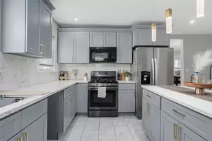 52 Dover St, Pawtucket, RI 02860 - Photo 13