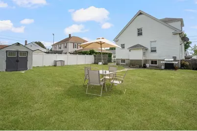 52 Dover Street, Pawtucket, RI 02860 - Photo 31