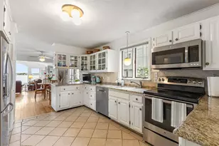 41 Buena Vista Dr, North Kingstown, RI 02852 - Photo 7