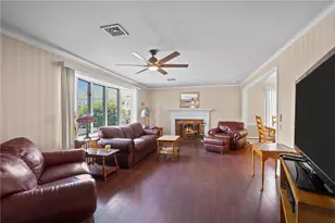 22 Stonelaw Ave, Providence, RI 02908 - Photo 3