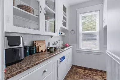 72 Academy Avenue, Providence, RI 02908 - Photo 3