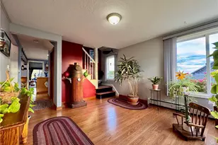 71 Wolcott Ave, Stonington, CT 06378 - Photo 11