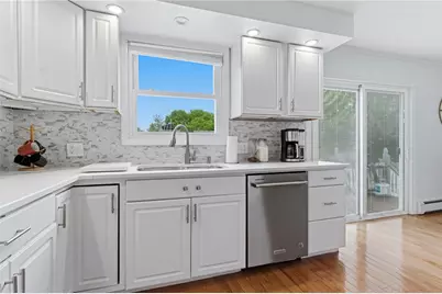 20 Stewart Street, Warwick, RI 02889 - Photo 5