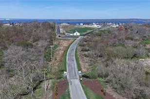 152 Revolution Wy, Middletown, RI 02842 - Photo 7