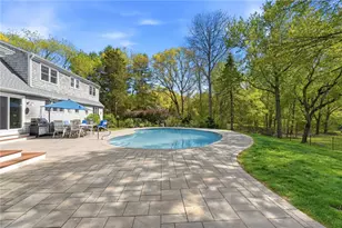 219 W Reach Dr, Jamestown, RI 02835 - Photo 7