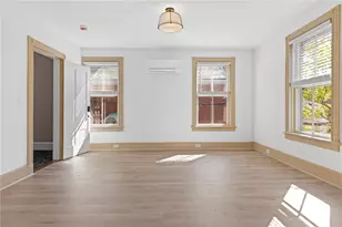 18 Barney St, Newport, RI 02840 - Photo 17