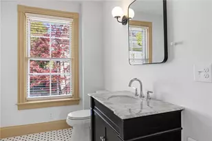 18 Barney St, Newport, RI 02840 - Photo 11