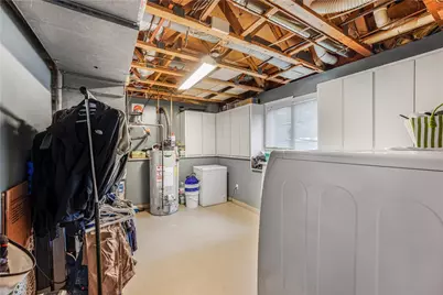 25 Doane Street, Cranston, RI 02910 - Photo 7