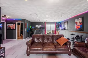 25 Doane St, Cranston, RI 02910 - Photo 29