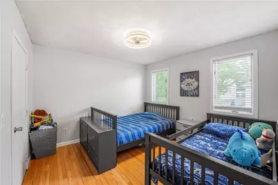25 Doane Street, Cranston, RI 02910 - Photo 17