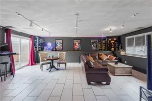 25 Doane St, Cranston, RI 02910 - Photo 23
