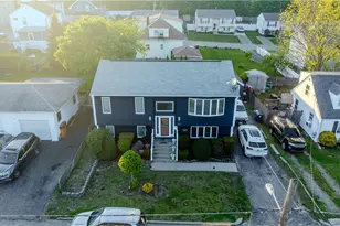 25 Doane St, Cranston, RI 02910 - Photo 5