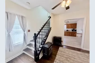 27 Cliffdale Avenue, Cranston, RI 02905 - Photo 9