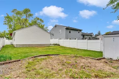 120 Hobson Avenue, East Providence, RI 02914 - Photo 3