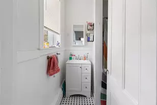 74 Sutton St, Providence, RI 02903 - Photo 21