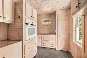 900 S Rd, East Greenwich, RI 02818 - Photo 21