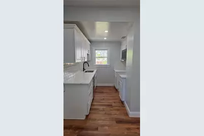 219 Lowell Avenue, Providence, RI 02909 - Photo 5