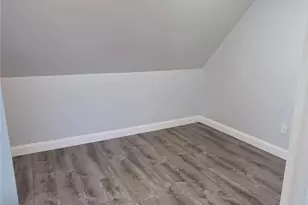 219 Lowell Ave, Providence, RI 02909 - Photo 17