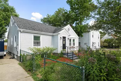 70 Brewster Street, Pawtucket, RI 02860 - Photo 3