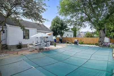 70 Brewster Street, Pawtucket, RI 02860 - Photo 13