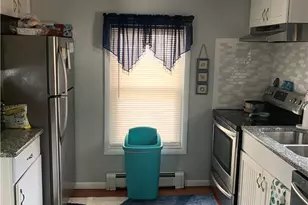 213 Ottawa Ave, Warwick, RI 02889 - Photo 5