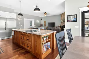 91 Charlestown Beach Rd, Charlestown, RI 02813 - Photo 13