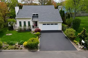 35 Lilly Ln, Narragansett, RI 02882 - Photo 1