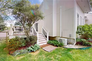 35 Lilly Ln, Narragansett, RI 02882 - Photo 21