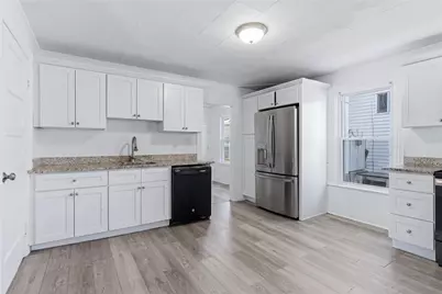 33 Pleasant Street, Woonsocket, RI 02895 - Photo 7
