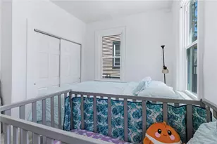 33 Pleasant St, Woonsocket, RI 02895 - Photo 15