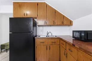 33 Pleasant St, Woonsocket, RI 02895 - Photo 25