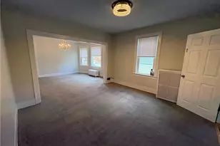 9 Apthorp Ave, Newport, RI 02840 - Photo 9