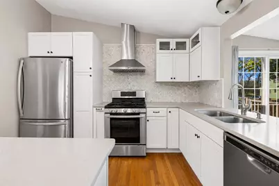 81 Allen Avenue, Warwick, RI 02889 - Photo 5