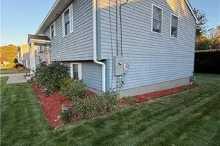 63 Capwell Ave, Woonsocket, RI 02895 - Photo 9