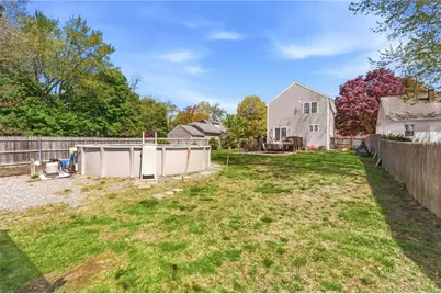 61 Metropolitan Avenue, Cranston, RI 02920 - Photo 23