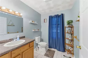 61 Metropolitan Ave, Cranston, RI 02920 - Photo 5
