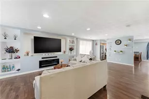 61 Metropolitan Ave, Cranston, RI 02920 - Photo 3