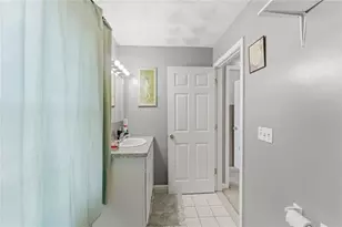 61 Metropolitan Ave, Cranston, RI 02920 - Photo 17