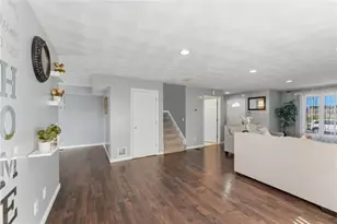 61 Metropolitan Ave, Cranston, RI 02920 - Photo 7