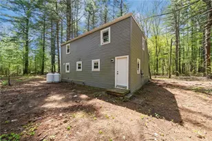 30 Hollywood Ave, Coventry, RI 02816 - Photo 5