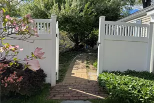 27 Monmouth Dr, East Providence, RI 02515 - Photo 45