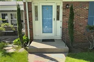 27 Monmouth Dr, East Providence, RI 02515 - Photo 7
